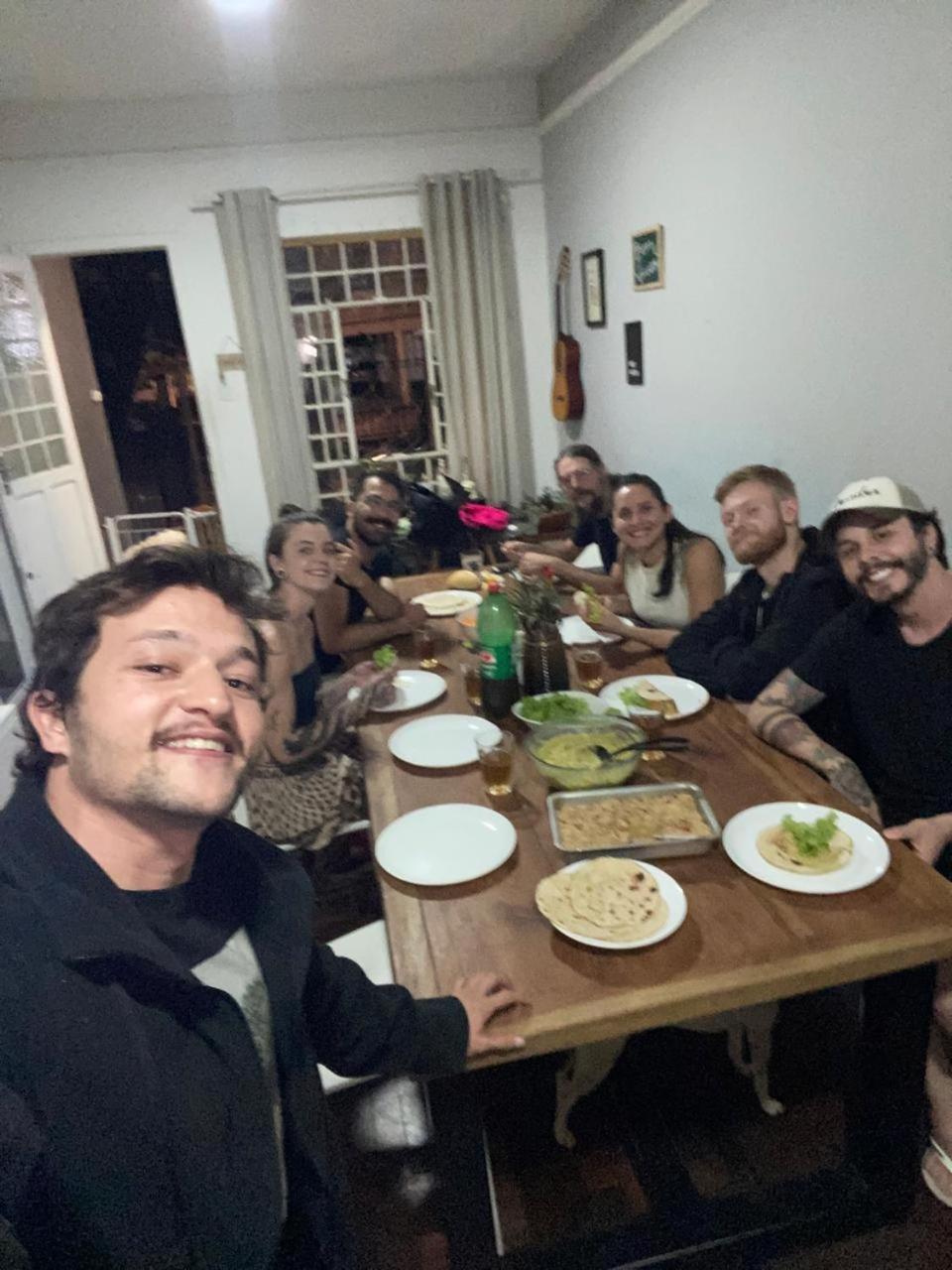 Gup Hostel Curitiba Bagian luar foto